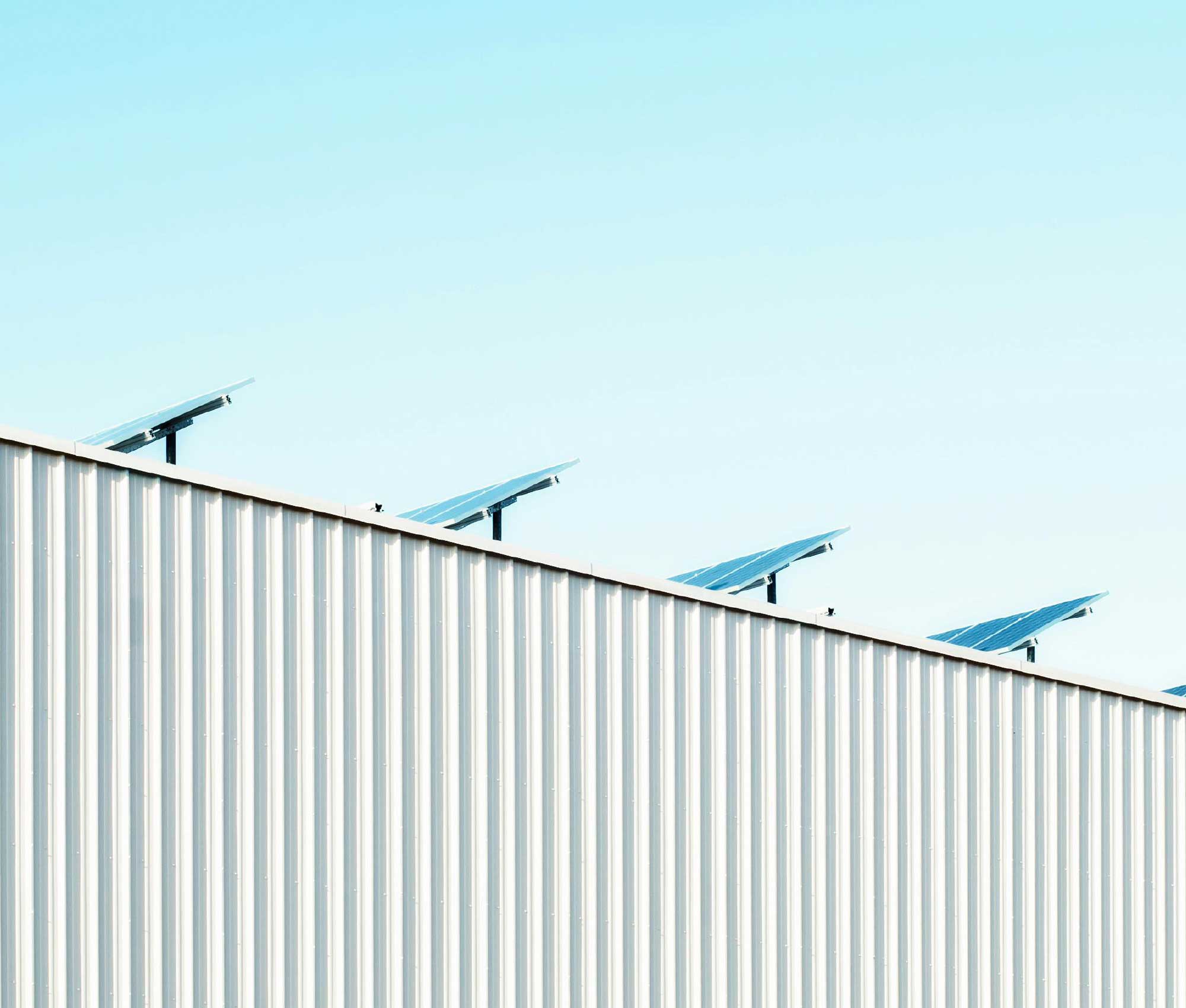 À propos de Domuneo, spécialiste de l’électricité verte, autoconsommation
